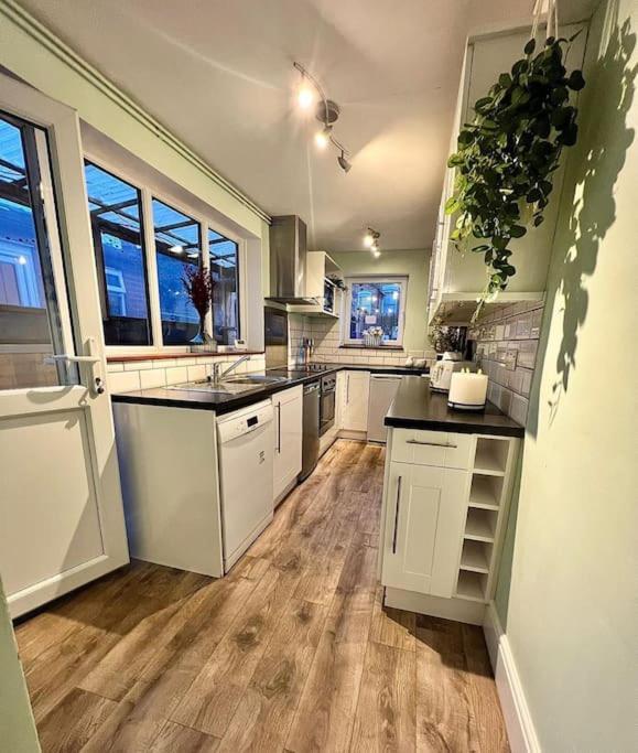 Canalside Terrace-Boutique Stay Worcester City 外观 照片